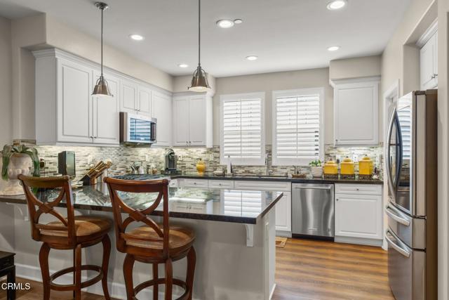 Detail Gallery Image 7 of 46 For 3729 Islander Walk, Oxnard,  CA 93035 - 4 Beds | 3/1 Baths