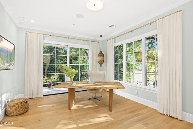 2060 Windover Road, Pasadena CA: https://media.crmls.org/mediaz/a6b7b0f6-c67c-428a-8c8d-6d4500d43928.jpg