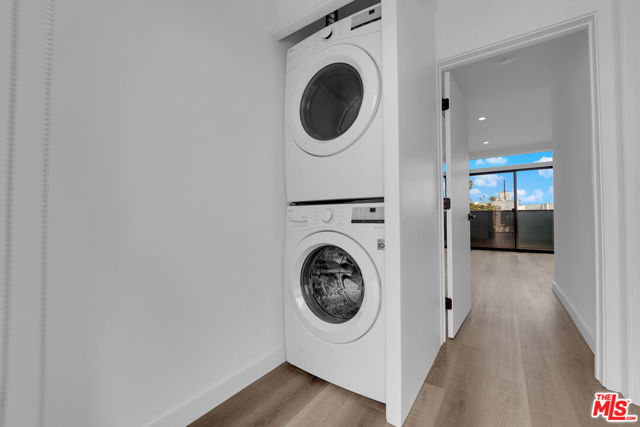 1254 9th Street, Santa Monica CA: https://media.crmls.org/mediaz/a6b7fd1d-efaf-4e56-ad19-5cf7c5f10505.jpg