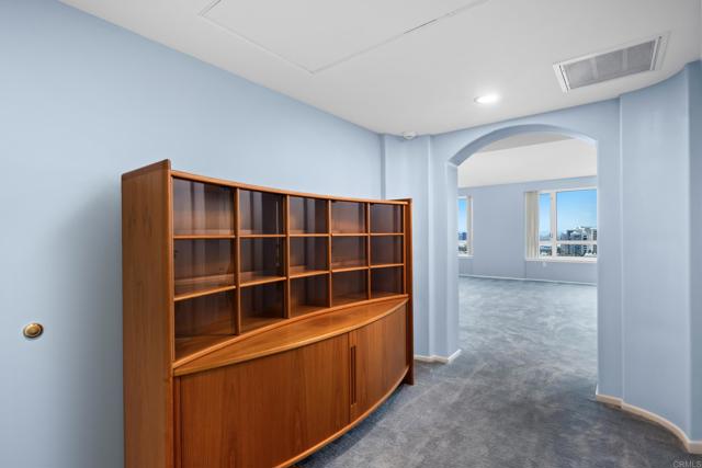 3890 Nobel Drive, San Diego CA: https://media.crmls.org/mediaz/a6b98427-de28-4894-9e1f-ad9edcec4d07.jpg