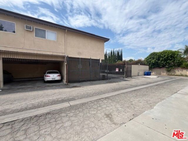 8615 Balboa Boulevard, Northridge CA: https://media.crmls.org/mediaz/a6ba2896-482c-4d16-a190-cd411dc6b4cf.jpg