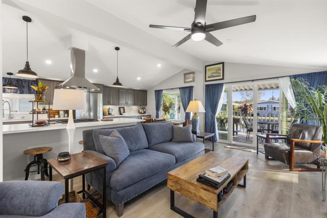 Detail Gallery Image 5 of 57 For 276 N El Camino Real #172,  Oceanside,  CA 92058 - 2 Beds | 2 Baths