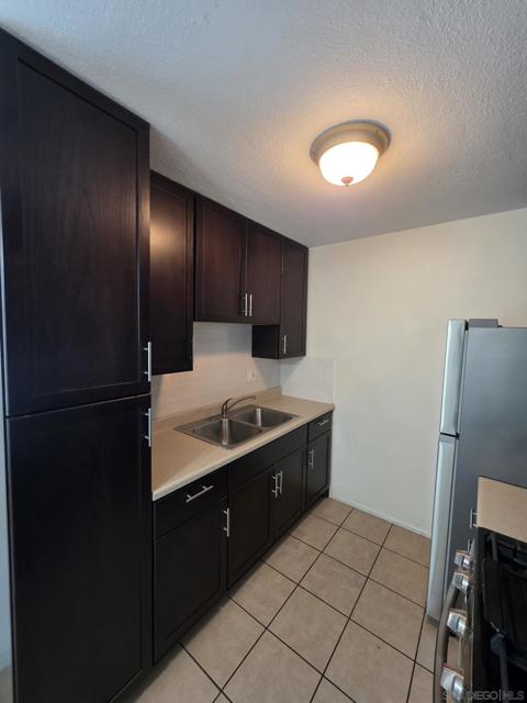 Image 5 of 13 For 9739 Winter Gardens Blvd  4