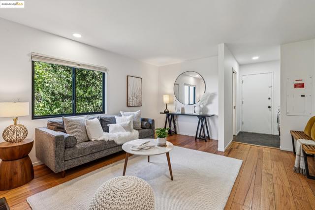 690 PANORAMIC WAY, Berkeley CA: https://media.crmls.org/mediaz/a6bb1f6a-97b5-40c1-beb5-70b9bbdb5916.jpg