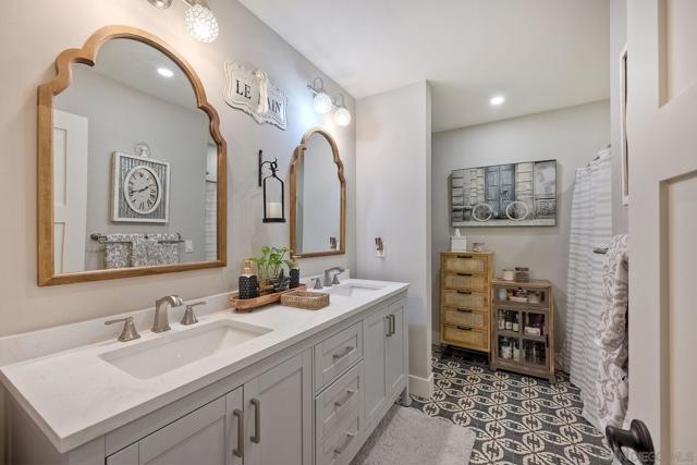 660 Via Rancho Pkwy, Escondido CA: https://media.crmls.org/mediaz/a6bc946e-a316-4807-8cb1-f1c2d154222c.jpg