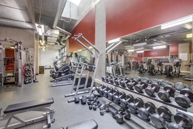 321 10th Ave, San Diego CA: https://media.crmls.org/mediaz/a6bcfa88-91a8-4984-b55e-2b497cf3acd7.jpg