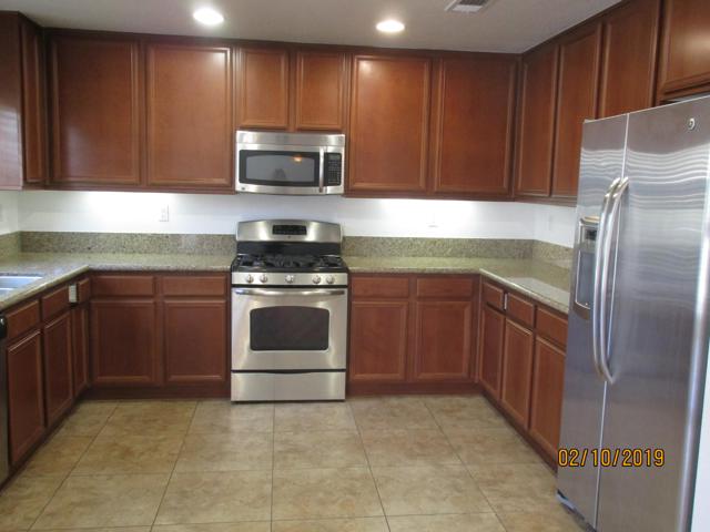 220 Paseo Bravo, Palm Desert CA: https://media.crmls.org/mediaz/a6bda531-943a-4bbd-ab28-49f9eba28b3d.jpg