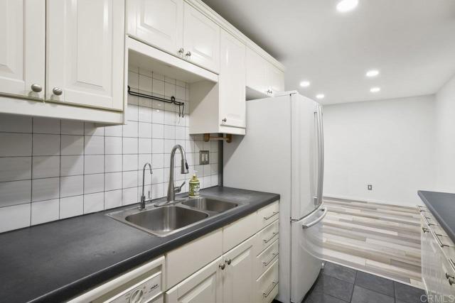 Detail Gallery Image 20 of 32 For 8000 University Avenue #108,  La Mesa,  CA 91942 - 1 Beds | 1 Baths