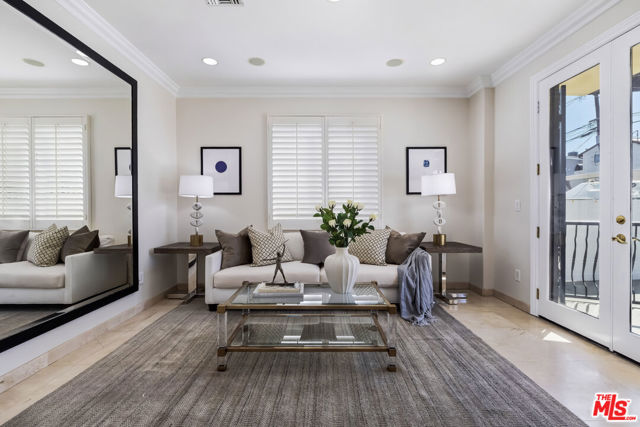 1471 S Crest Drive, Los Angeles CA: https://media.crmls.org/mediaz/a6be232d-eff9-46a2-8114-2b5661233401.jpg