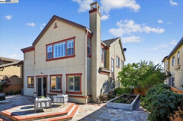 7829 Ridgeline Place, Dublin CA: https://media.crmls.org/mediaz/a6bf6b6e-de6a-4f33-9e7e-e1a0dcec9b96.jpg