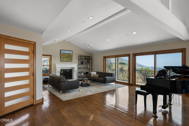 Detail Gallery Image 6 of 70 For 2954 Zane Grey Ter, Altadena,  CA 91001 - 5 Beds | 5/1 Baths