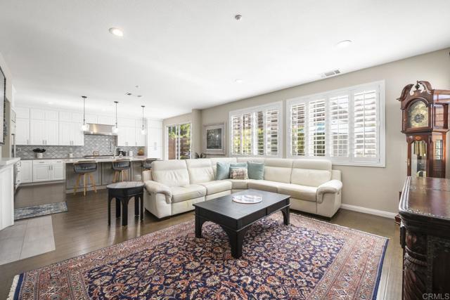 Detail Gallery Image 14 of 41 For 9815 Fox Valley Way, San Diego,  CA 92127 - 4 Beds | 3 Baths