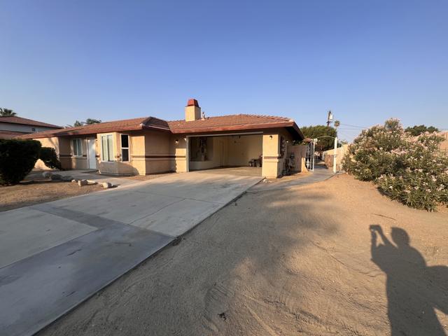 32550 Shifting Sands Trail, Cathedral City CA: https://media.crmls.org/mediaz/a6c02d9c-abee-40ba-9d34-c696ed0a3d52.jpg