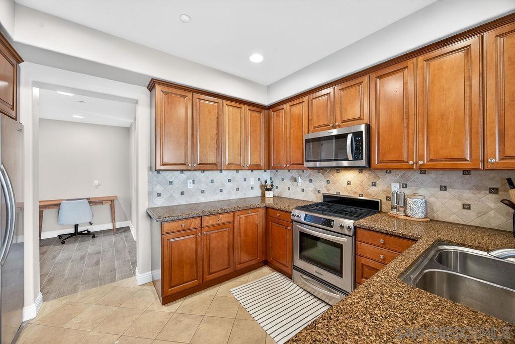 4345 Shoreline - photo 12