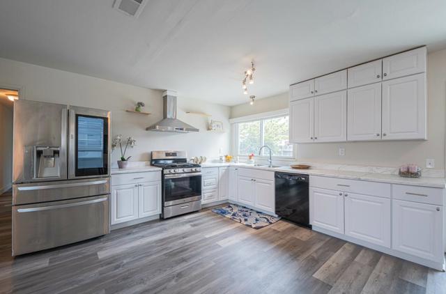 1676 Flores Street, Seaside CA: https://media.crmls.org/mediaz/a6c0a807-1f3d-4eb2-9604-b5f5af4b7dfa.jpg