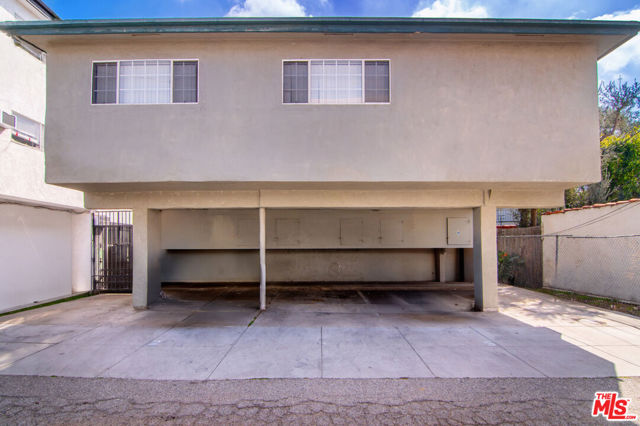 1937 S Bedford Street, Los Angeles CA: https://media.crmls.org/mediaz/a6c0c492-9e60-46b8-995f-4f16d9c3c96e.jpg