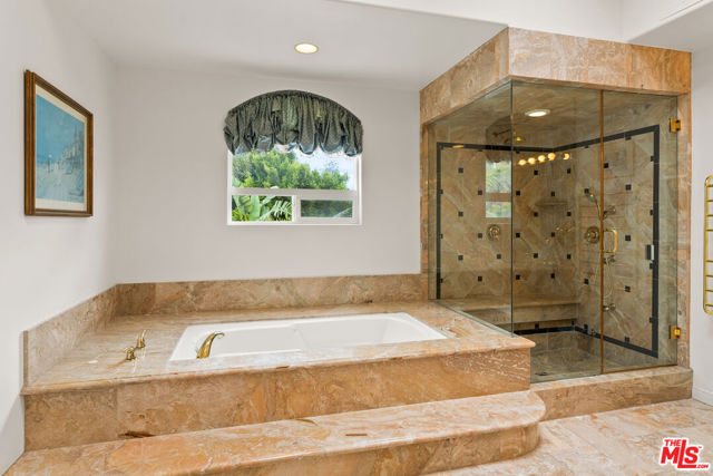 6400 Kanan Dume Road, Malibu CA: https://media.crmls.org/mediaz/a6c1682b-ba8c-4be6-88e9-ef09d099182b.jpg