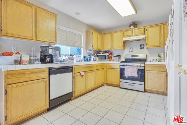 5083 Grand Avenue, Montclair CA: https://media.crmls.org/mediaz/a6c1e202-8a3e-441d-a88c-fa4b45b9a829.jpg