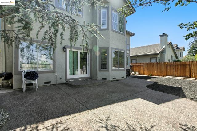 2201 Mark Twain Drive, Antioch CA: https://media.crmls.org/mediaz/a6c1e313-3414-449a-a827-c7185d9f5893.jpg