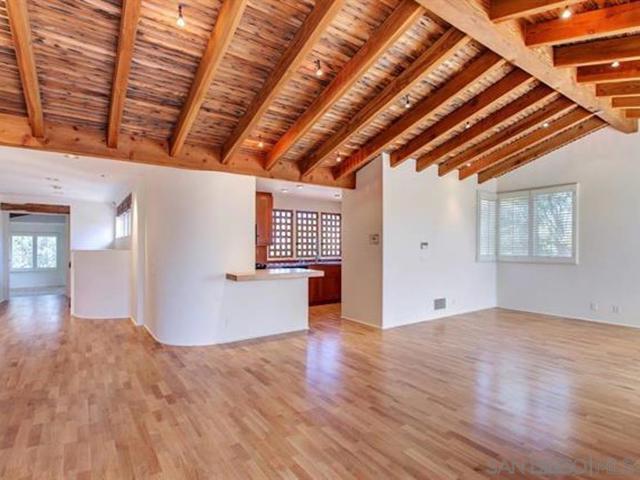631 Loring, San Diego CA: https://media.crmls.org/mediaz/a6c2e8a4-5b10-4a93-9134-0afe6e5b57ed.jpg