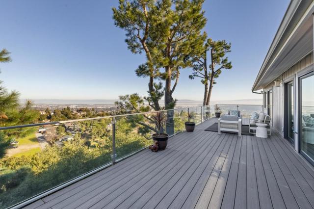 560 California Way, Woodside CA: https://media.crmls.org/mediaz/a6c3008e-1149-4dd3-9efd-91fb13e73453.jpg