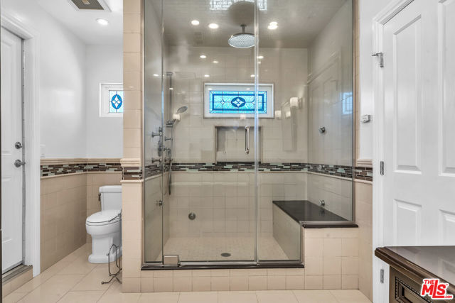 4311 Coquette Place, Tarzana CA: https://media.crmls.org/mediaz/a6c33eeb-ea77-4e89-9418-88b732a2912f.jpg