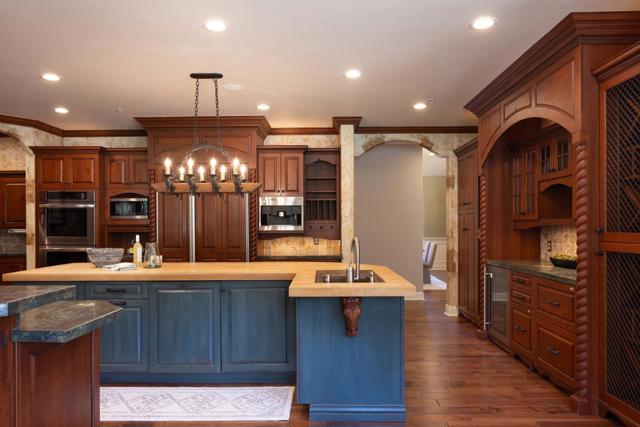 6 Sleepy Hollow Drive, Carmel Valley CA: https://media.crmls.org/mediaz/a6c3ecba-f9e5-4b6c-a6b8-5d93d91840ad.jpg