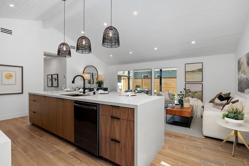 948 Emma Cardiff By The Sea - photo 7