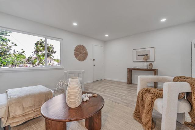 2336 Menalto Avenue, East Palo Alto CA: https://media.crmls.org/mediaz/a6c5b8ff-5473-45fd-ada1-27f501ee0459.jpg