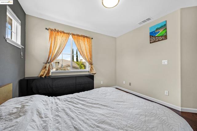 5736 Idlewood Street, Dublin CA: https://media.crmls.org/mediaz/a6c6f5ec-f8bb-4122-a862-f72d0387134e.jpg