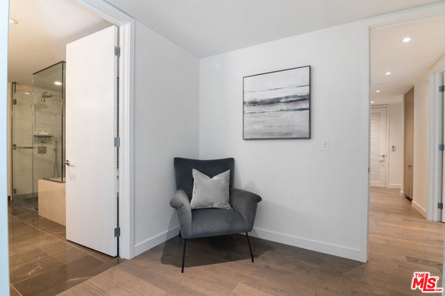 1755 Ocean Avenue, Santa Monica CA: https://media.crmls.org/mediaz/a6c8529e-9de4-4c07-aa00-a8d5f46bf012.jpg