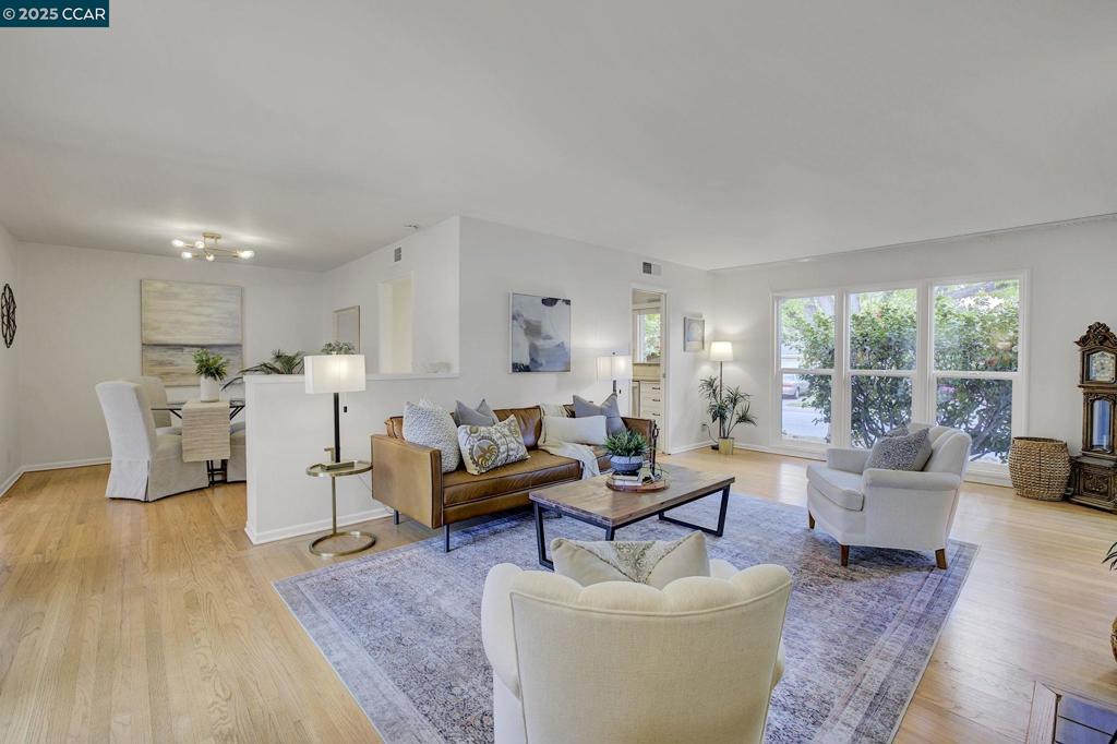 3154 Hacienda St