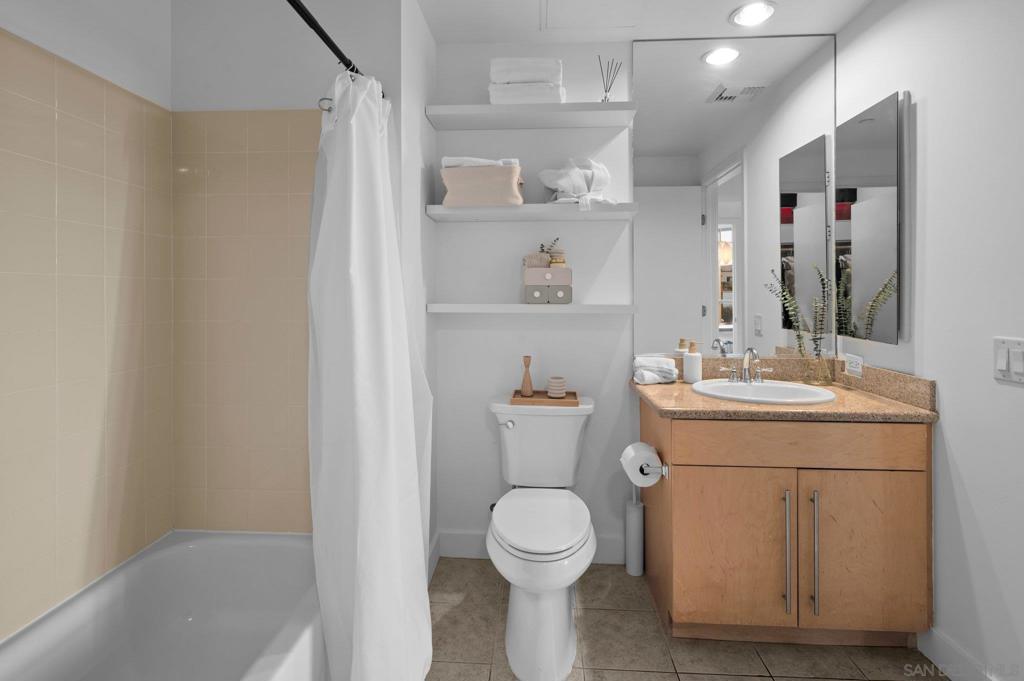 MLS #250039462SD image #26