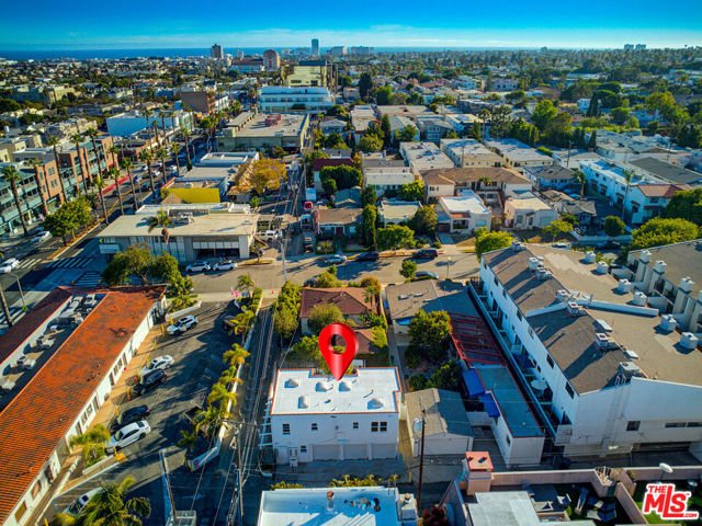 1147 24th Street photo 2