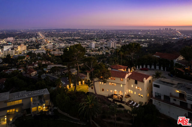 2200 Maravilla Drive, Los Angeles CA: https://media.crmls.org/mediaz/a6cbe96a-ab44-46c2-9565-cffbd212b10c.jpg