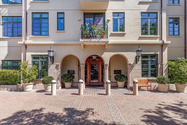 555 Byron Street, Palo Alto CA: https://media.crmls.org/mediaz/a6cc17a0-2198-4380-b474-48bc30923388.jpg