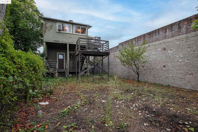 3050 Shattuck, Berkeley CA: https://media.crmls.org/mediaz/a6cc213a-035e-449b-b125-bade6653cee4.jpg