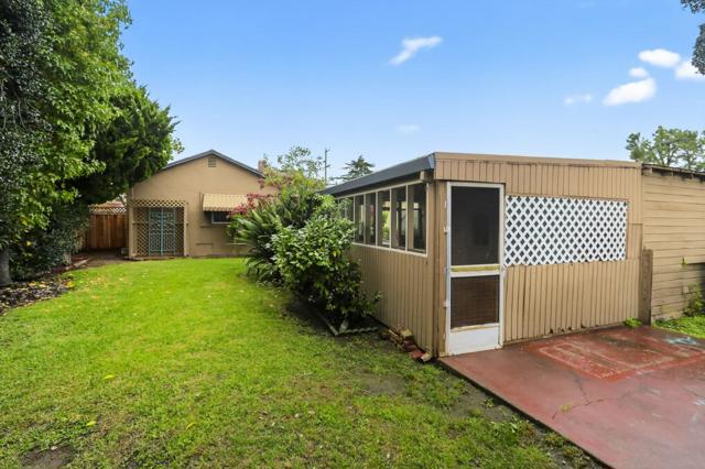 77 Sunnyslope Avenue, San Jose CA: https://media.crmls.org/mediaz/a6cc502d-6e33-46ef-a6e3-187aad4a0bdf.jpg