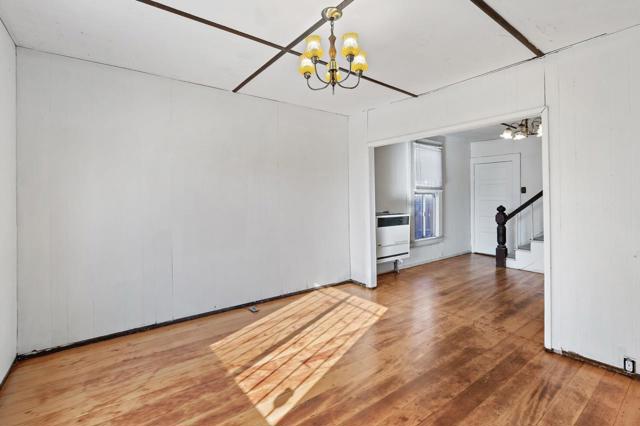 3014 Coolidge Avenue, Oakland CA: https://media.crmls.org/mediaz/a6ccacea-9a41-44ec-8c2f-acd802e73cb9.jpg