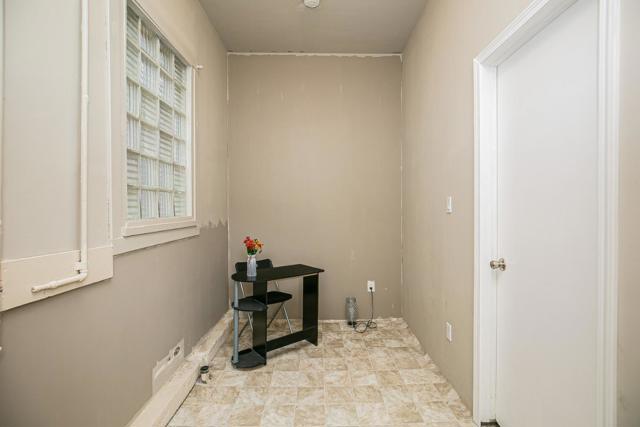 224 Shields Street, San Francisco CA: https://media.crmls.org/mediaz/a6cd7310-5898-4a93-86a9-238540d68055.jpg