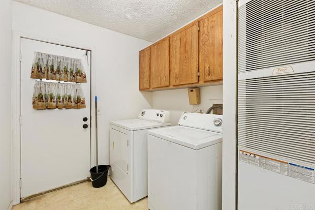 Detail Gallery Image 12 of 28 For 1174 E Main St Spc 11, El Cajon,  CA 92021 - 2 Beds | 2 Baths