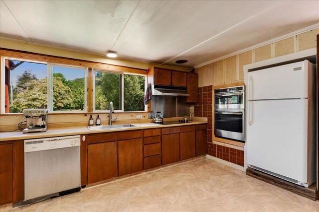 28120 Schulte Road, Carmel CA: https://media.crmls.org/mediaz/a6cdf143-1777-4685-8701-50d2b0b7eccd.jpg