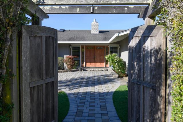 940 Pinehurst Drive, Aptos CA: https://media.crmls.org/mediaz/a6cdfb31-5634-4c39-9536-542a6793217a.jpg