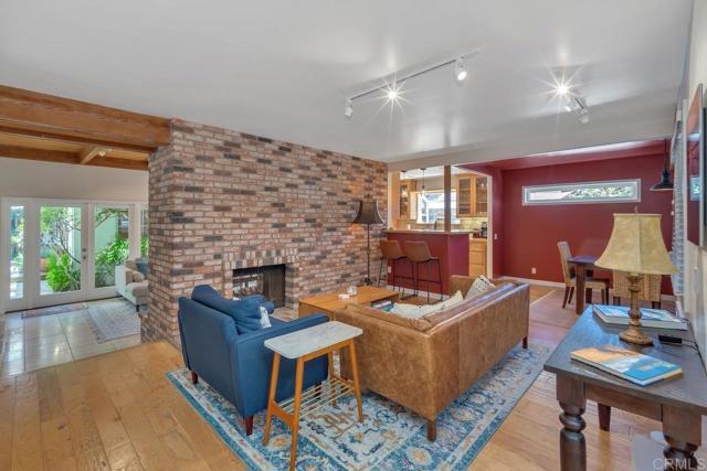 Detail Gallery Image 4 of 33 For 406 N Acacia Ave, Solana Beach,  CA 92075 - 3 Beds | 2 Baths