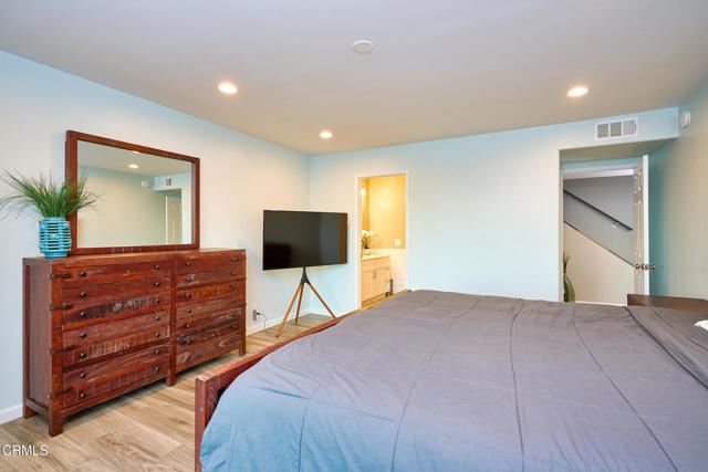 Detail Gallery Image 29 of 58 For 886 Winding Way Dr, Ventura,  CA 93001 - 2 Beds | 2/1 Baths