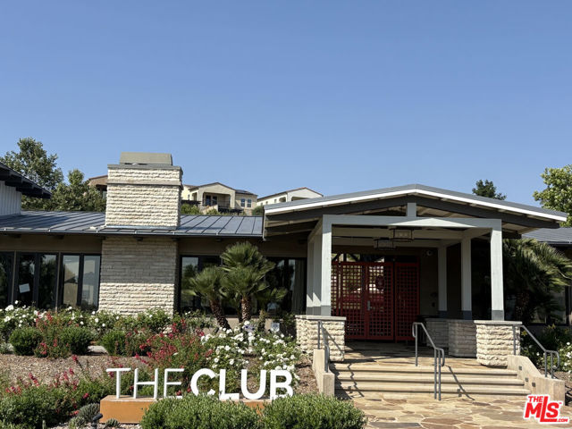 20650 Huntley Way, Santa Clarita CA: https://media.crmls.org/mediaz/a6ceb73f-287a-4dce-b8a8-1a16e248d3c8.jpg