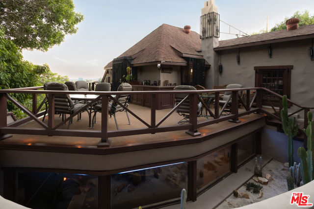 769 Bonita Drive, South Pasadena CA: https://media.crmls.org/mediaz/a6cf3164-fc86-4cd5-84a6-528c2b6827ab.jpg