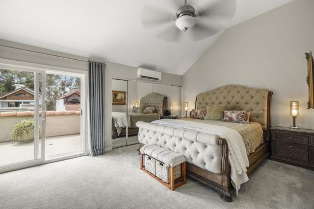 2708 Grove Ave, Carlsbad CA: https://media.crmls.org/mediaz/a6cf5b49-4633-4fa2-8aad-b70f96da3ac2.jpg