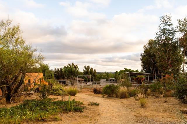 Detail Gallery Image 38 of 46 For 16761 Artesian Breeze Way, San Diego,  CA 92127 - 5 Beds | 4 Baths