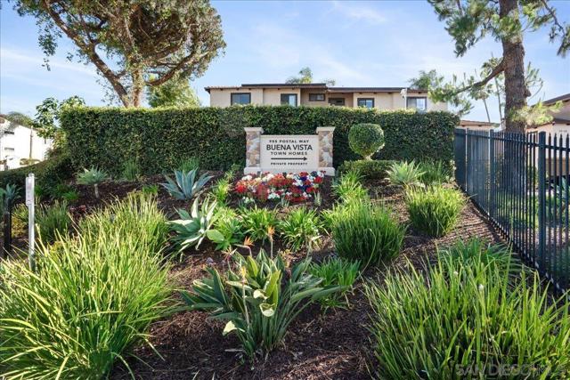 955 Postal Way, Vista CA: https://media.crmls.org/mediaz/a6d17cda-7cde-48bf-841e-44109c7f6181.jpg